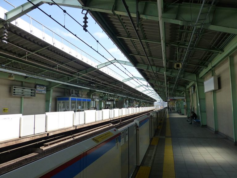 I22 都営三田線 志村三丁目駅 ちかてつと駅の壁